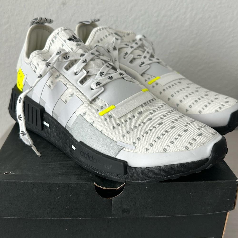 adidas NMD_R1 'All Over Logo White Team Solar Yellow Men's GZ7944 size 10 - Picture 1 of 6